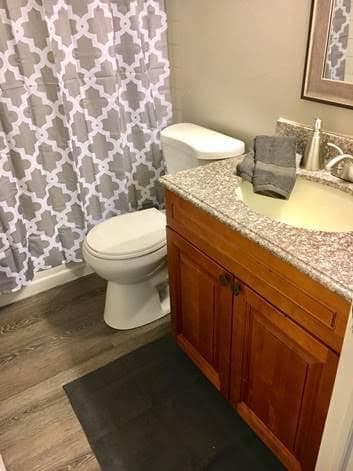 Temple Apartment: 500 Shalter Avenue