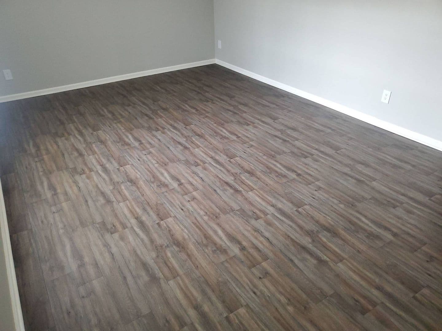 Wichita Apartment: 7826 E. Douglas Ave.