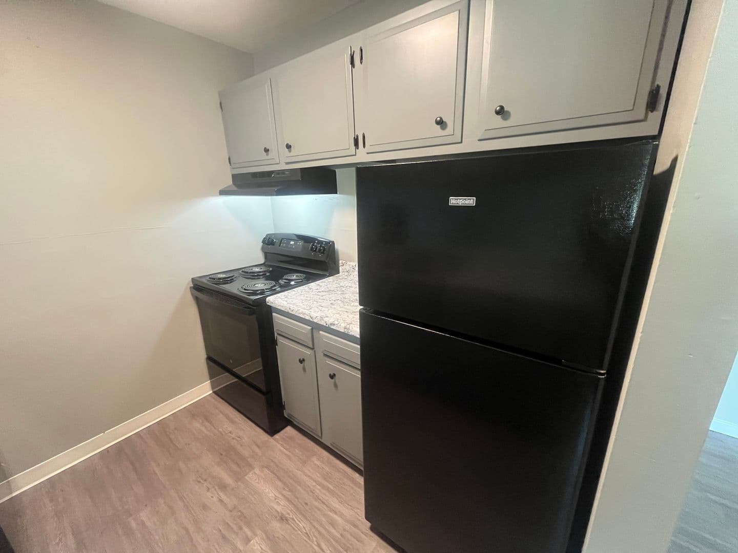 Wichita Apartment: 519 W. 27th St. South
