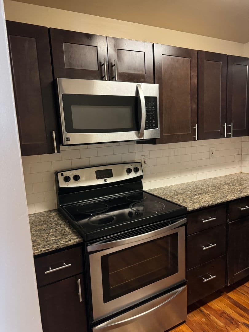 Freemansburg Apartment: 321 Monroe Street