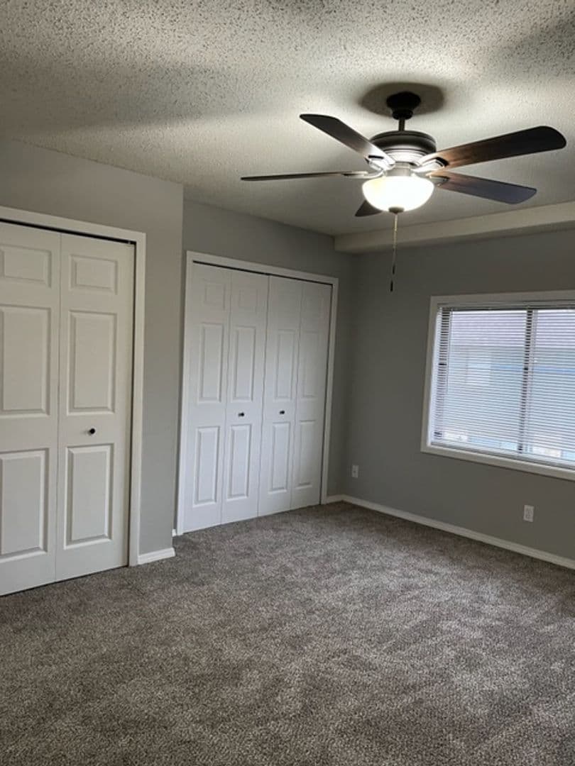 Wichita Apartment: 1000 S Woodlawn Street