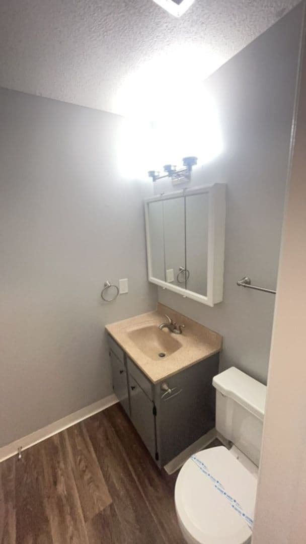 Wichita Apartment: 519 W. 27th St. South