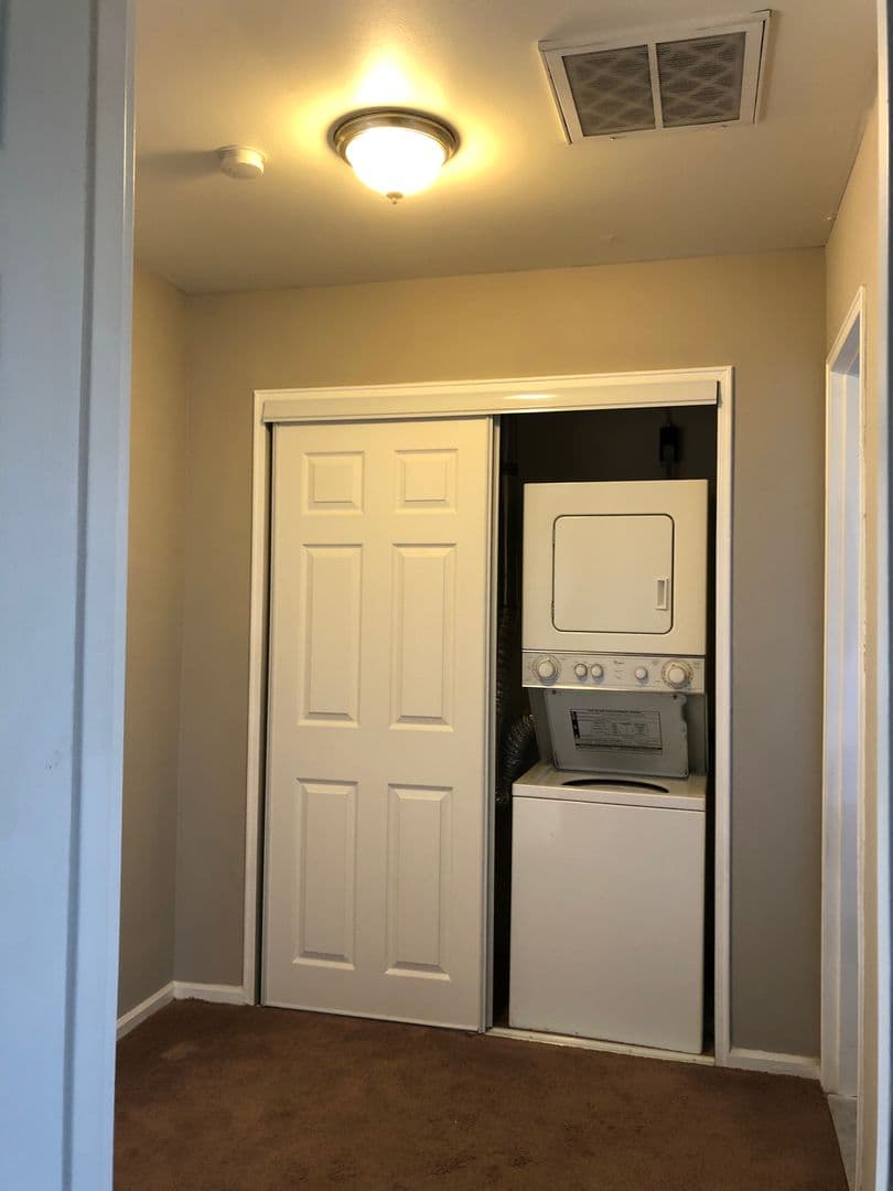 Kutztown Apartment: 40-80 S Elm Street