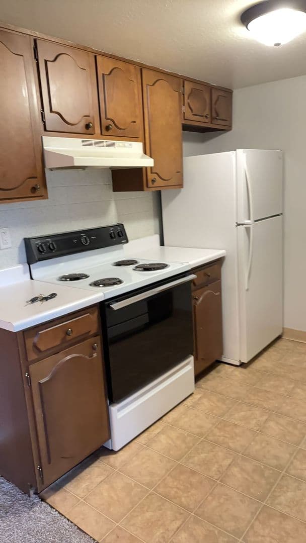 Wichita Apartment: 1440 N. Clarence Ave.