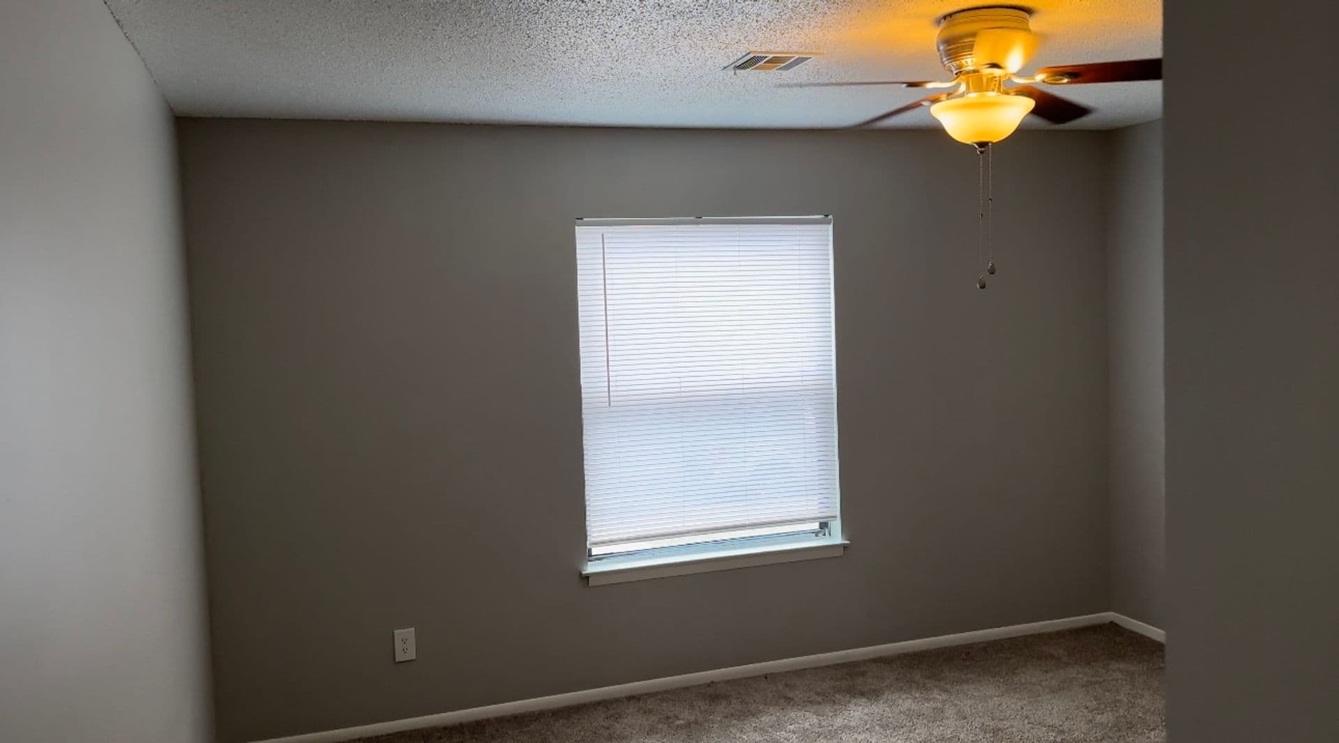 Wichita Apartment: 519 W. 27th St. South