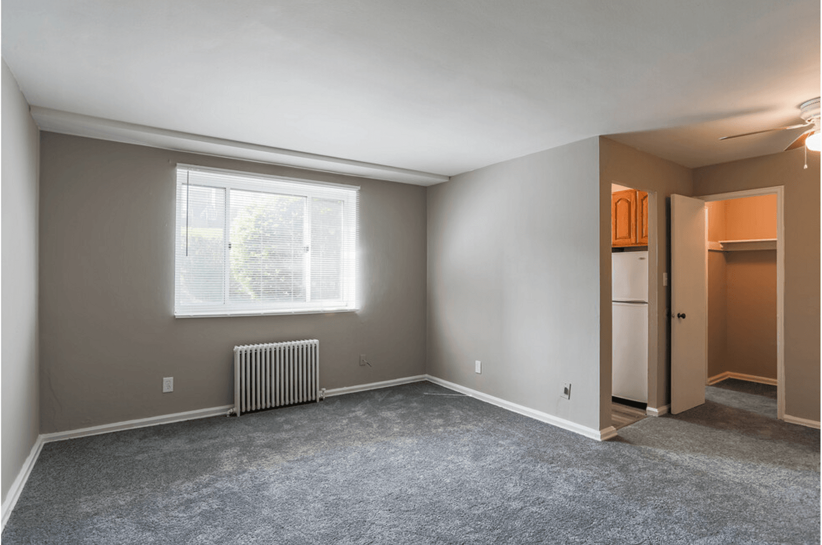 Pittsburgh Apartment: 1526 Parkline Drive