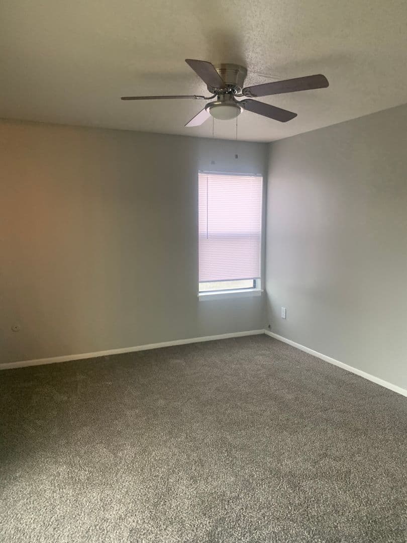 Wichita Apartment: 519 W. 27th St. South