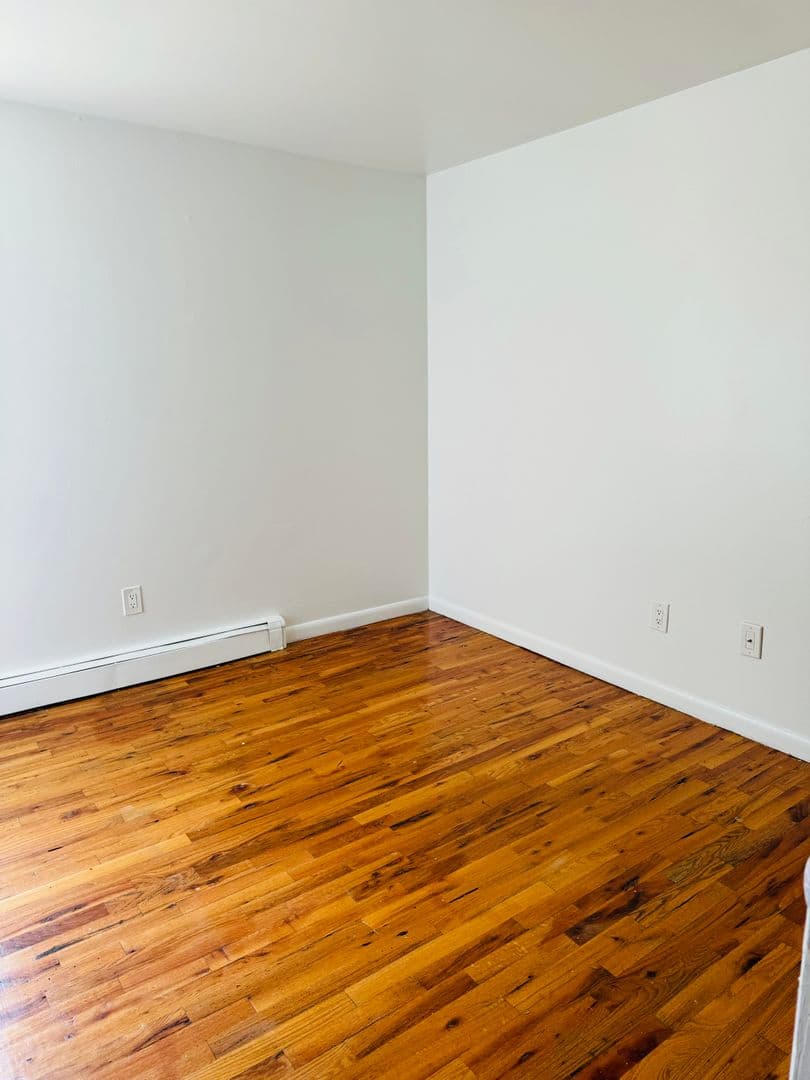 Freemansburg Apartment: 321 Monroe Street
