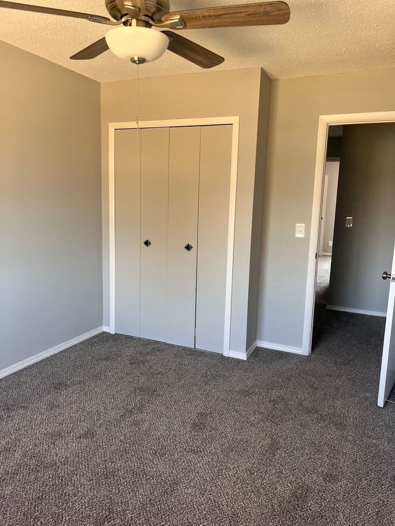 Wichita Apartment: 1000 S Woodlawn Street