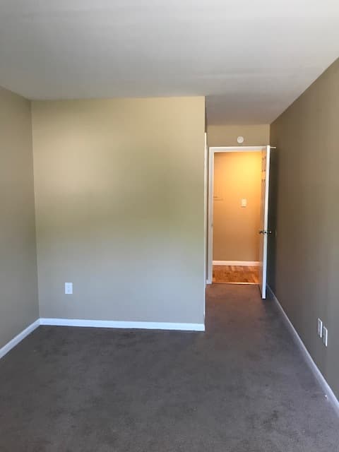 Freemansburg Apartment: 321 Monroe Street