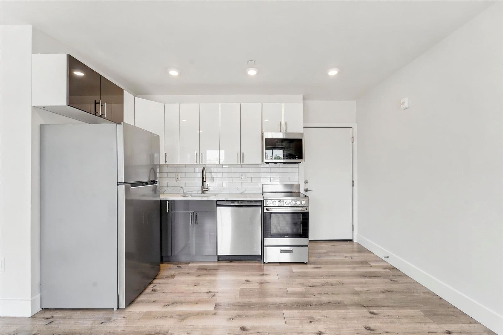 Philadelphia Apartment: 4700 Chestnut St