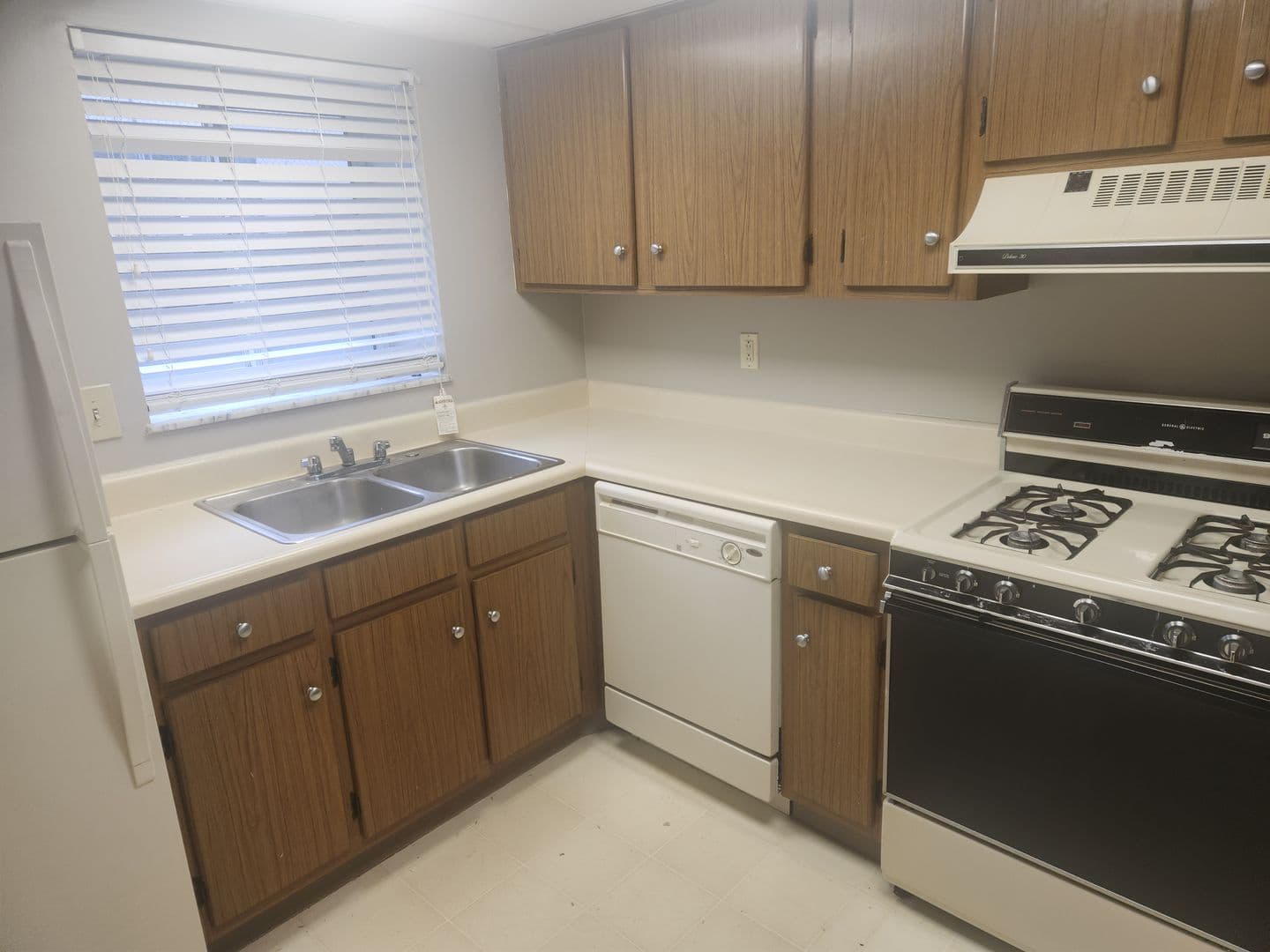 Carnegie Apartment: 834 Washington Avenue