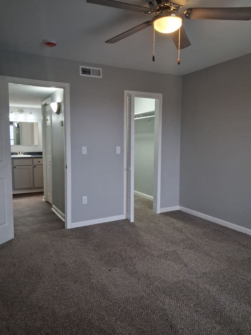 Wichita Apartment: 519 W. 27th St. South