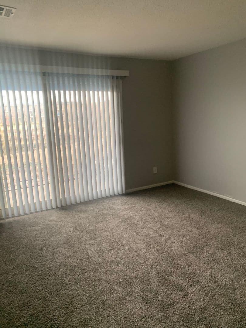 Wichita Apartment: 519 W. 27th St. South