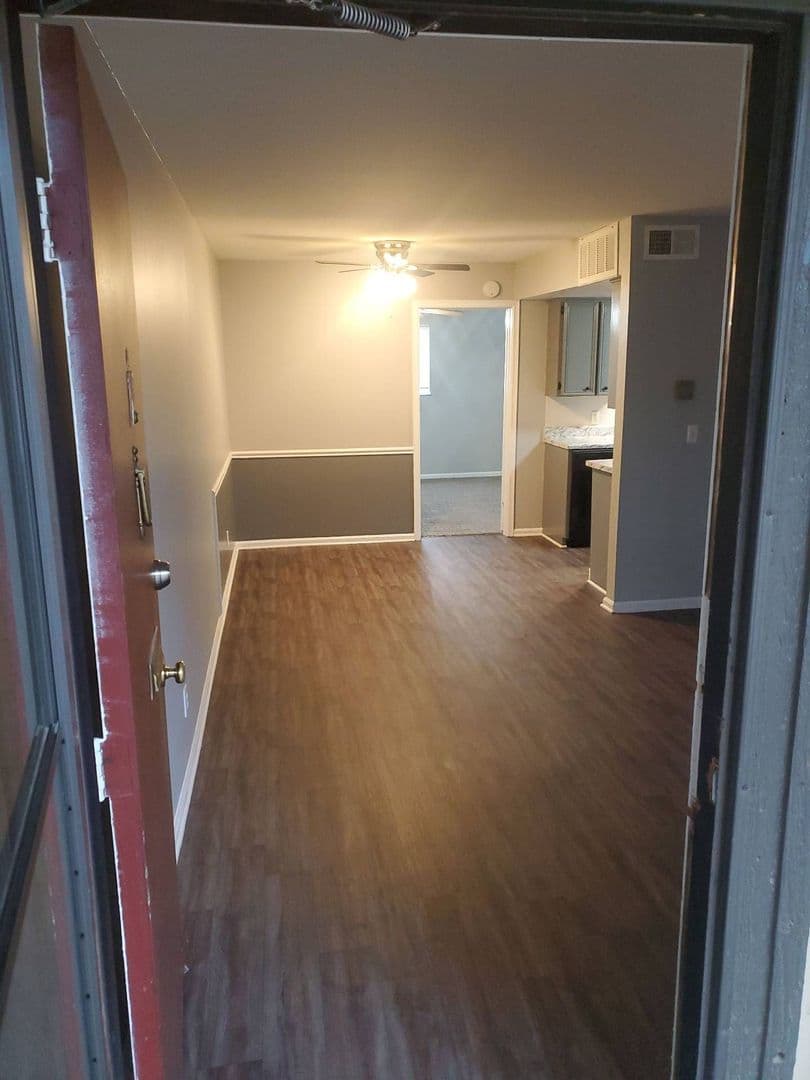 Wichita Apartment: 7826 E. Douglas Ave.