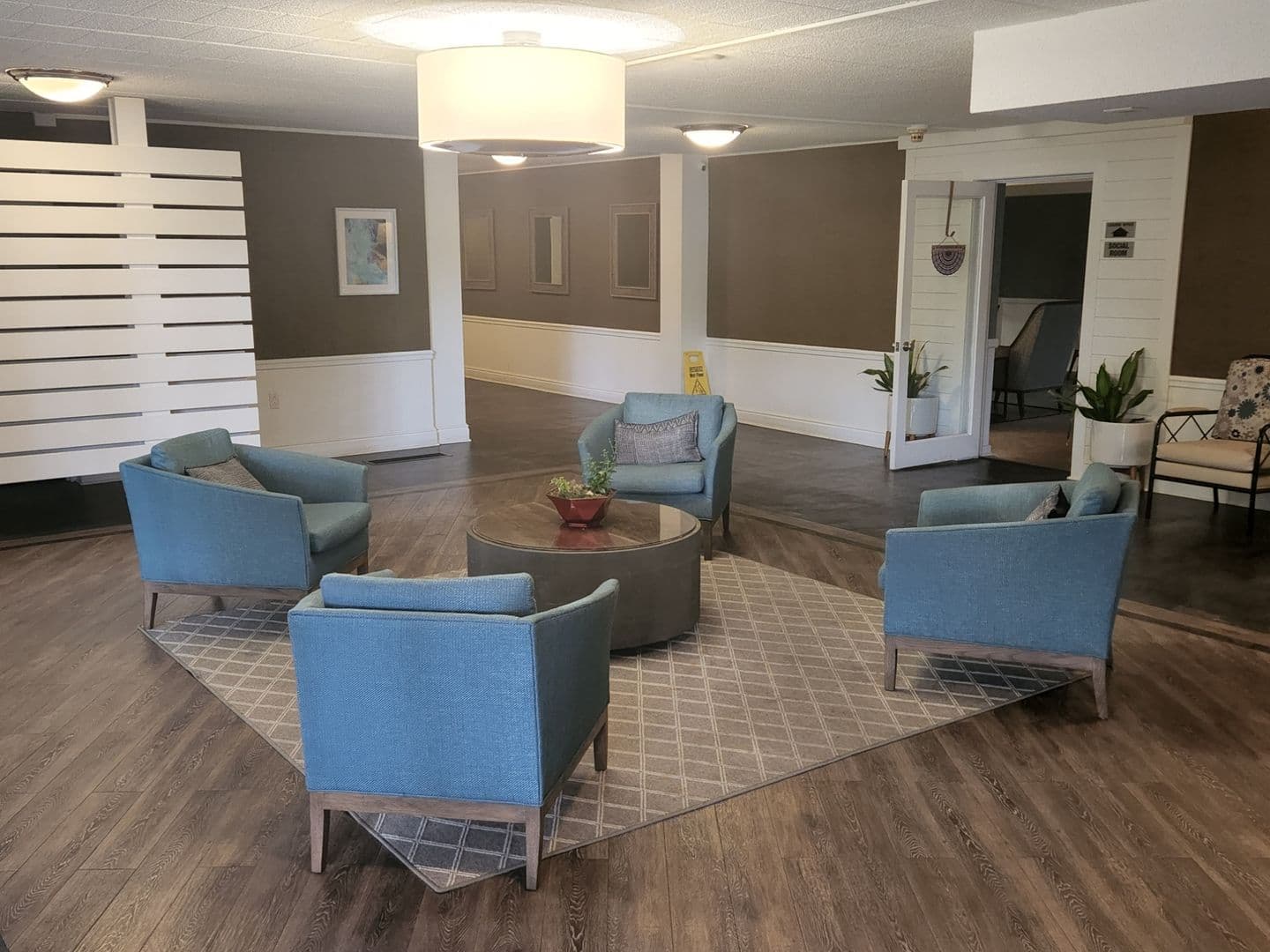 Carnegie Apartment: 834 Washington Avenue