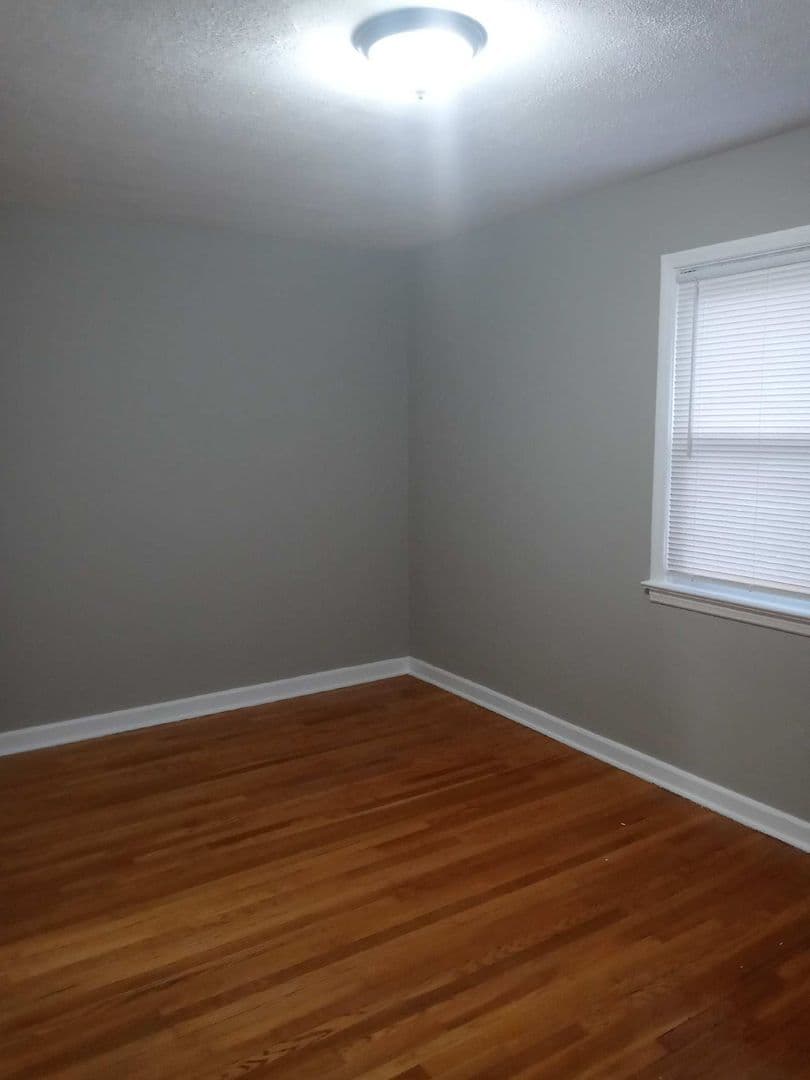 Easton Apartment: 102-282 Rock Street