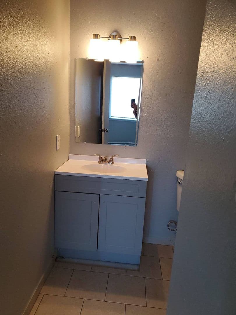 Wichita Apartment: 734 N. Ridge Rd.