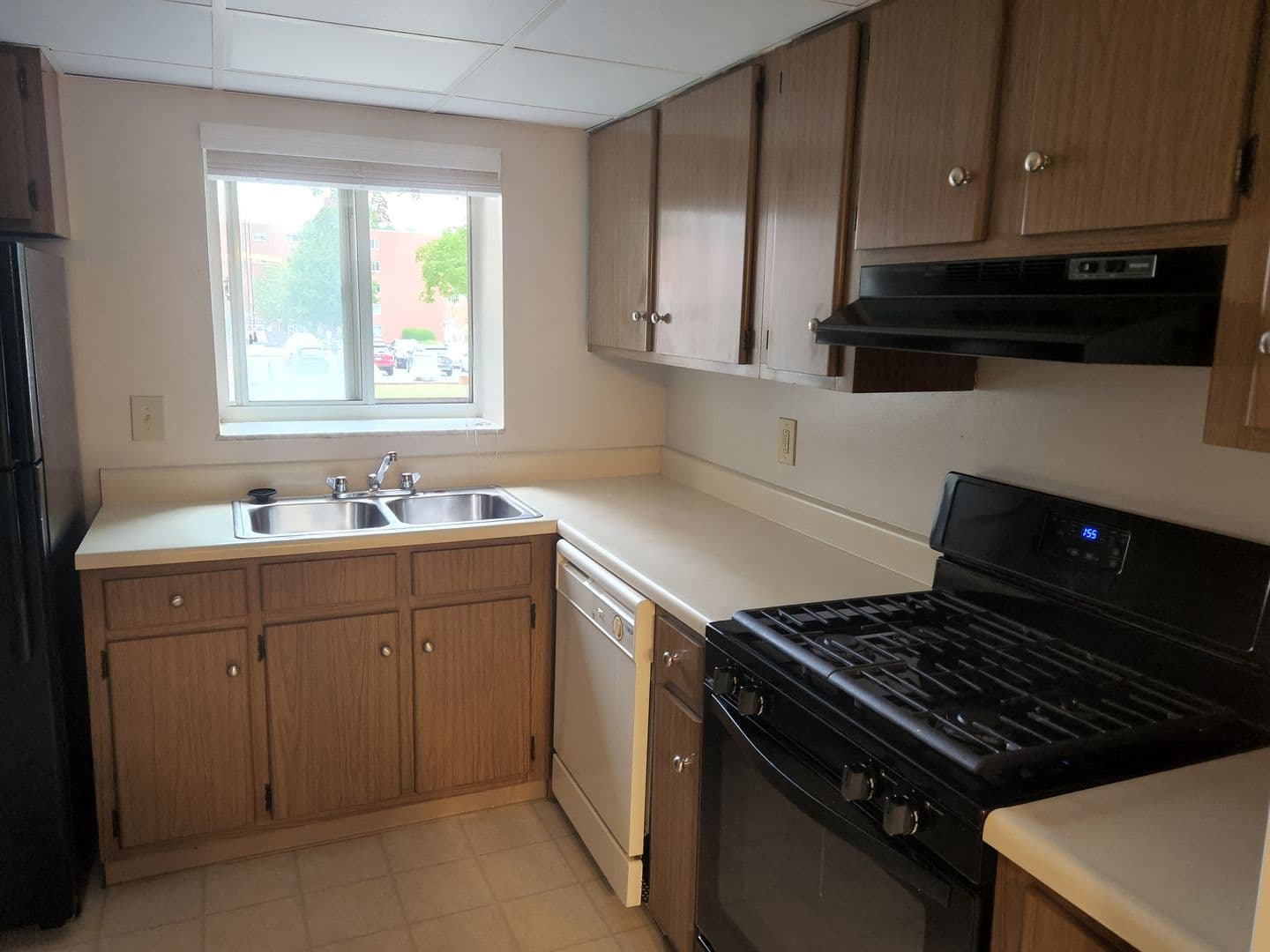 Carnegie Apartment: 834 Washington Avenue