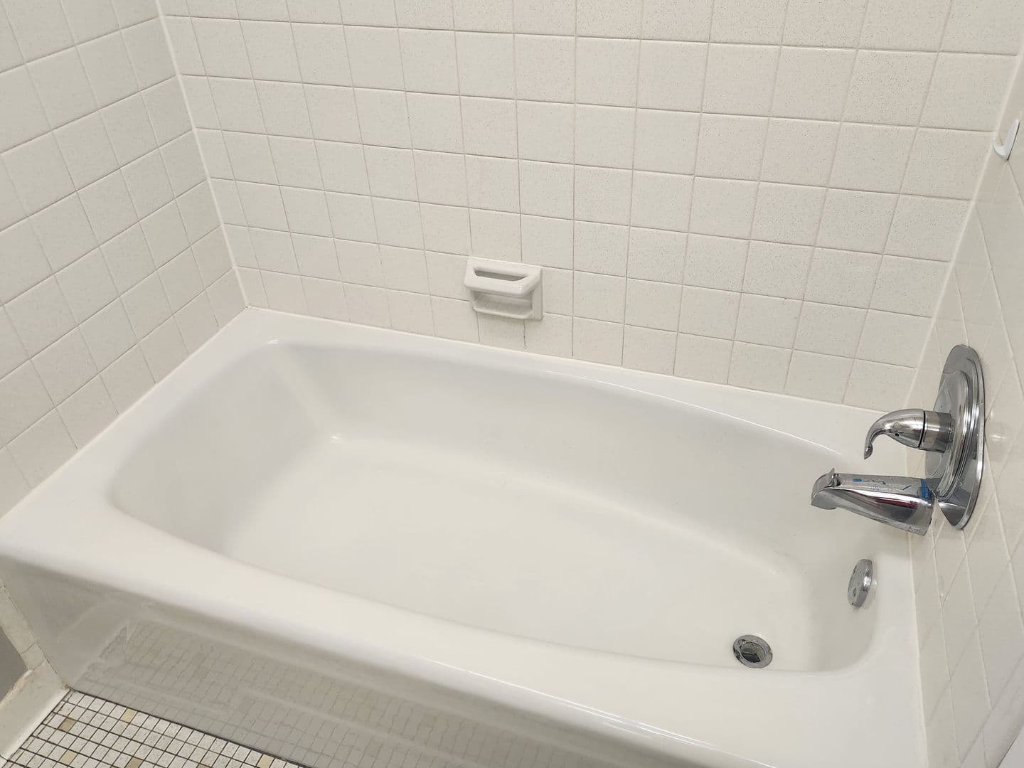 Carnegie Apartment: 834 Washington Avenue