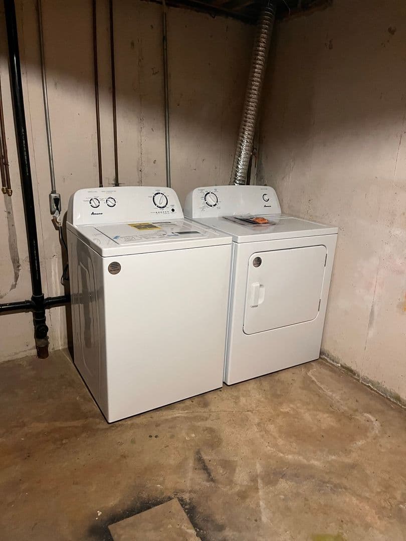 Wichita Apartment: 1000 S Woodlawn Street