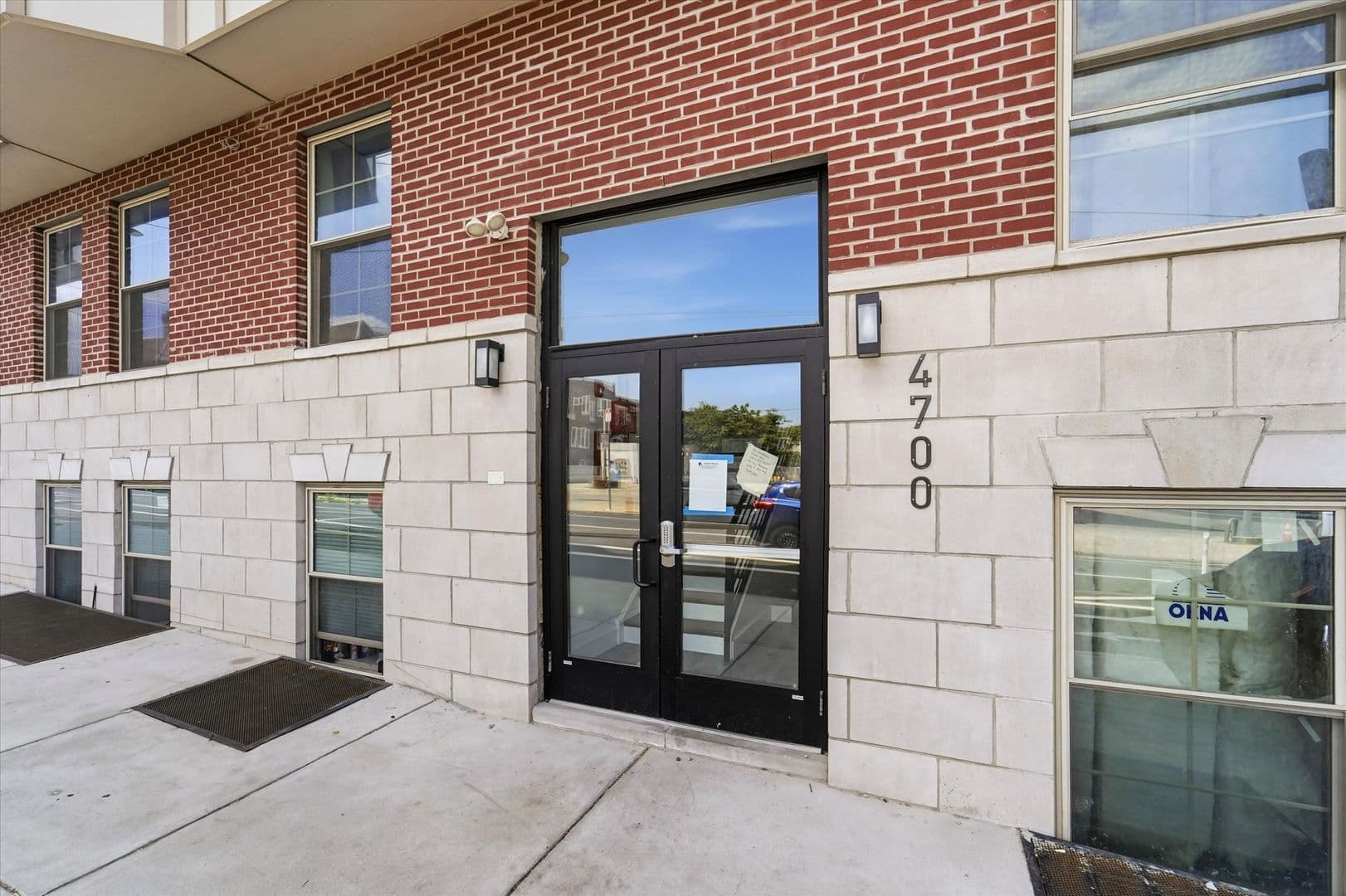 Philadelphia Apartment: 4700 Chestnut St