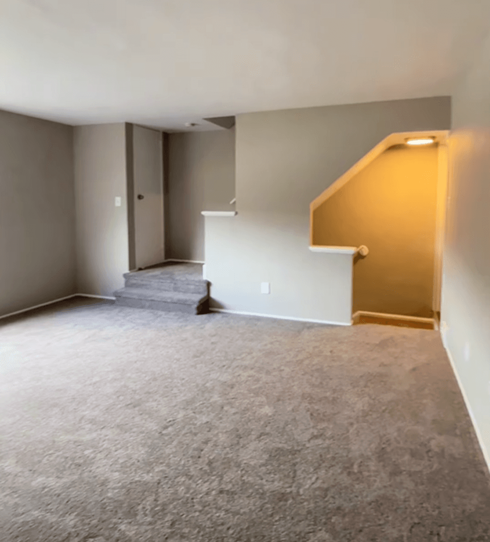 Pittsburgh Apartment: 1526 Parkline Drive