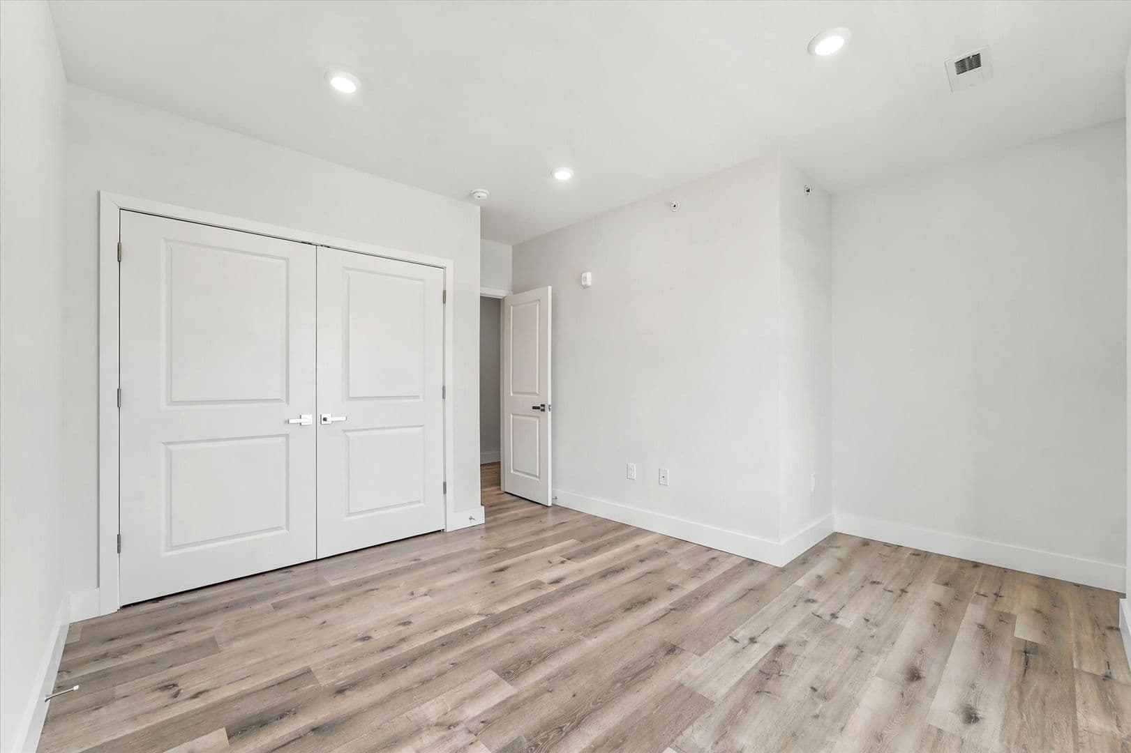 Philadelphia Apartment: 4700 Chestnut St