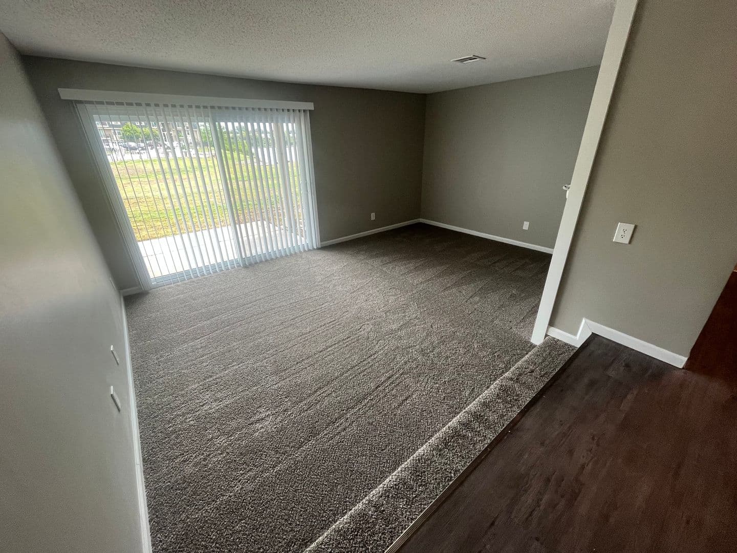 Wichita Apartment: 519 W. 27th St. South