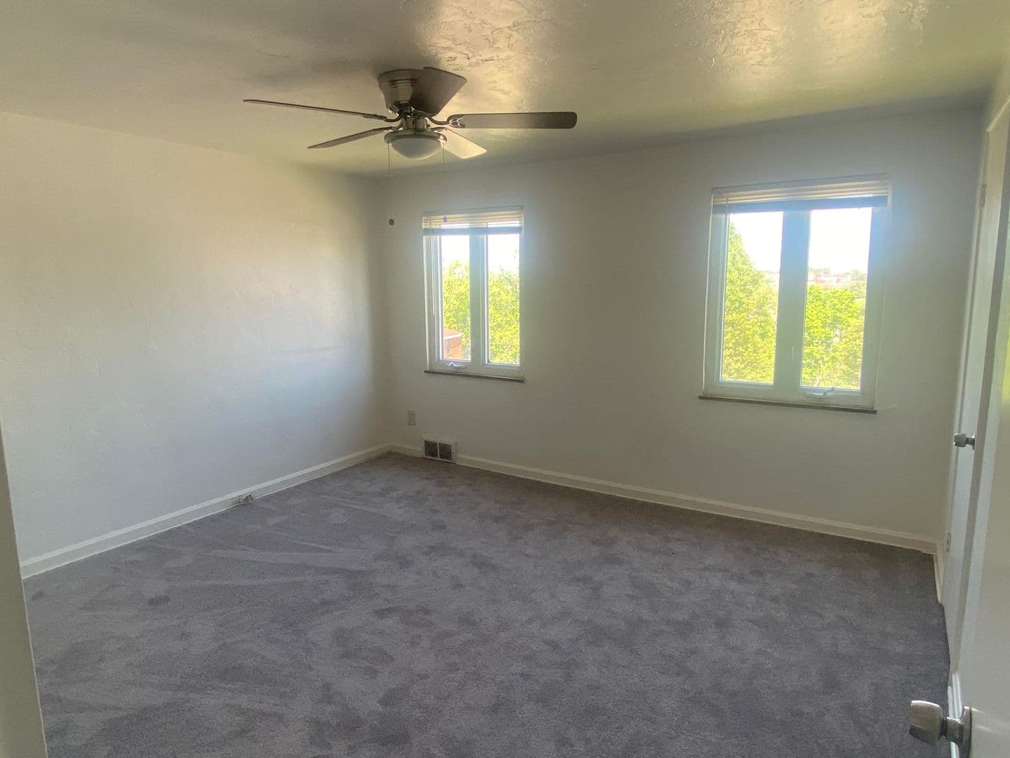 Pittsburgh Apartment: 1661 Skyline Dr