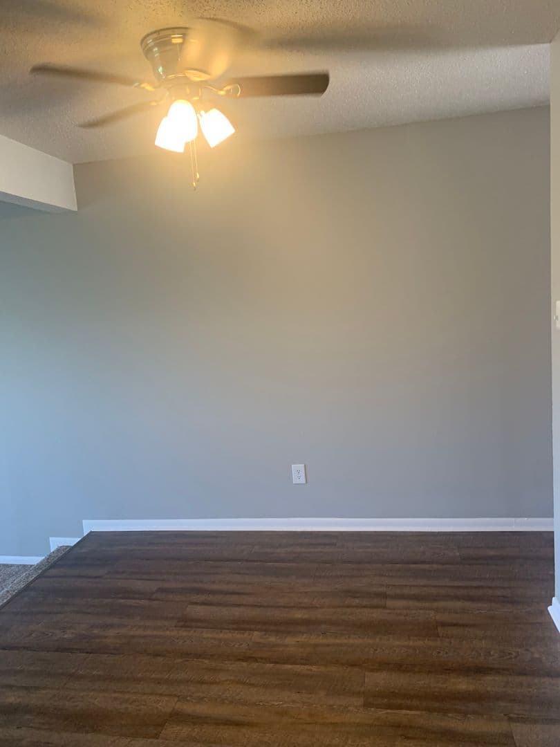 Wichita Apartment: 519 W. 27th St. South
