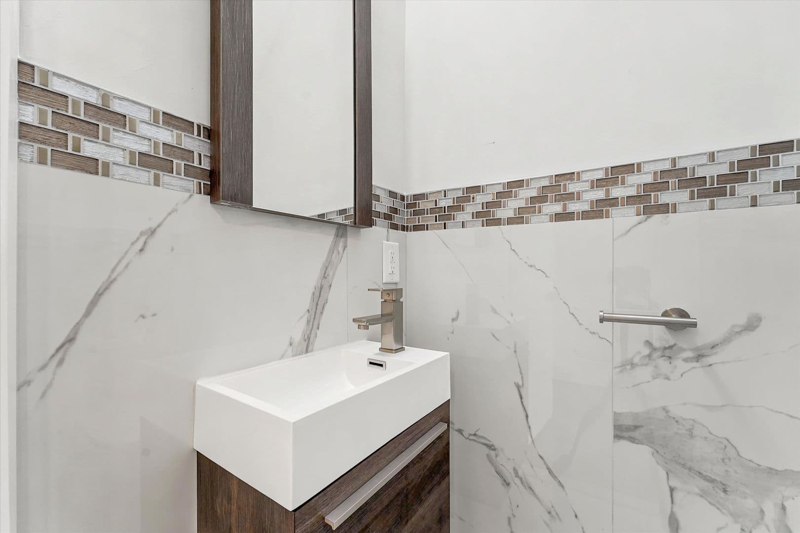 Philadelphia Apartment: 4700 Chestnut St