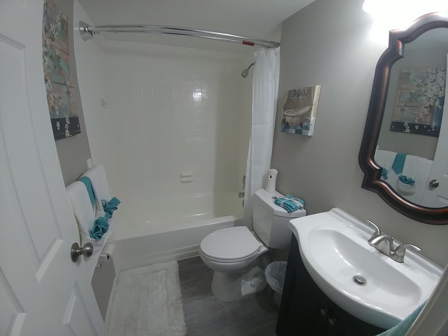 Temple Apartment: 500 Shalter Avenue