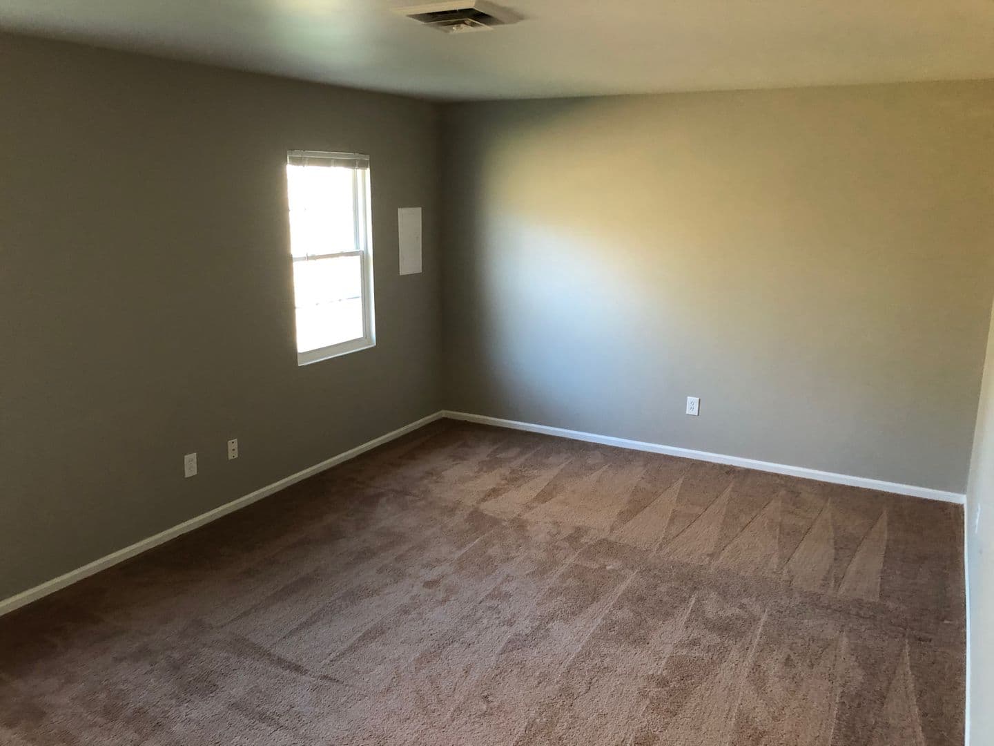 Kutztown Apartment: 40-80 S Elm Street