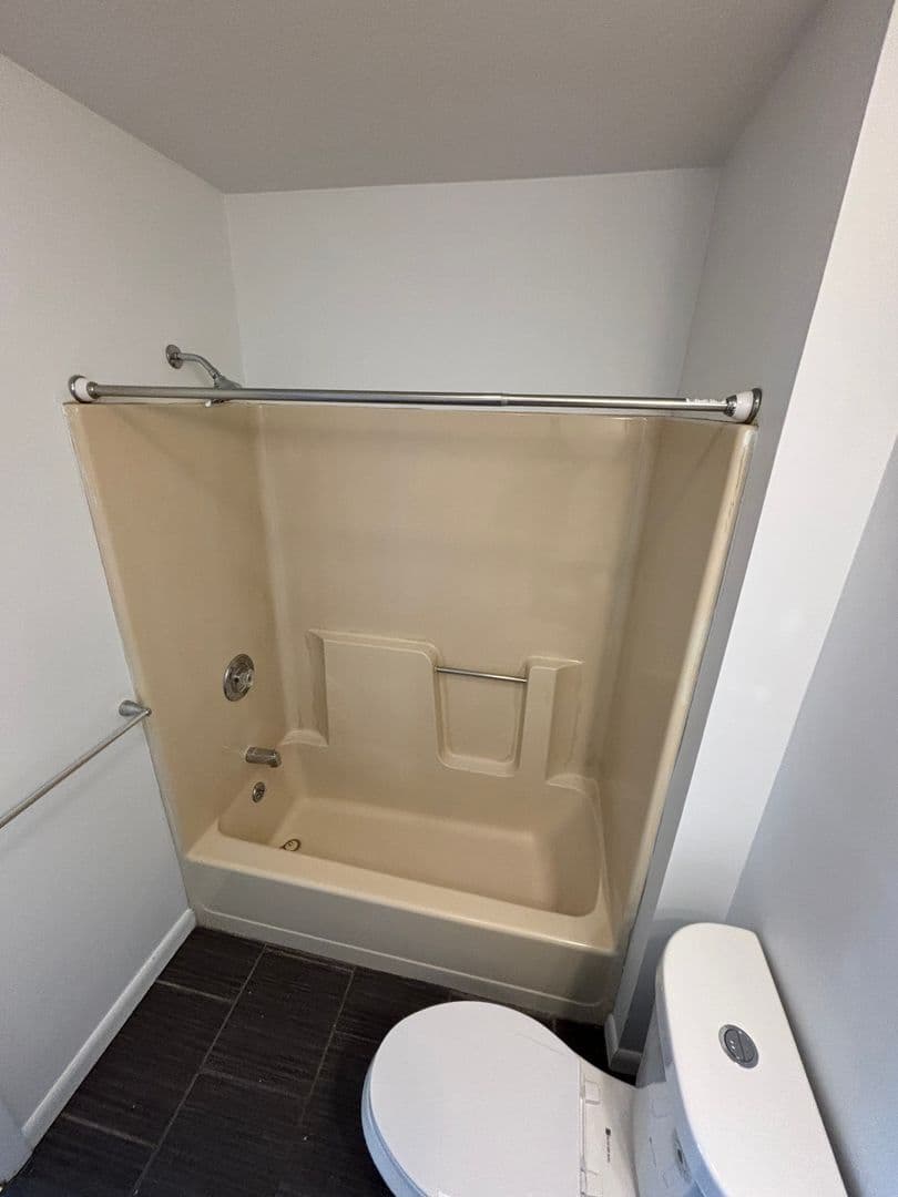 Freemansburg Apartment: 321 Monroe Street