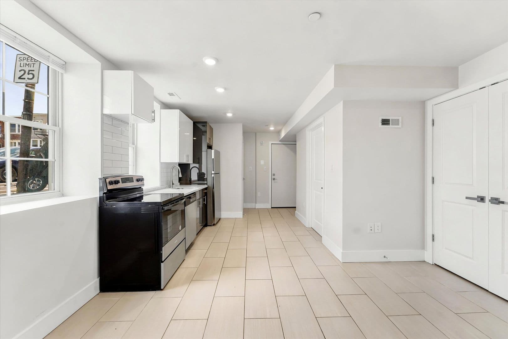 Philadelphia Apartment: 4700 Chestnut St