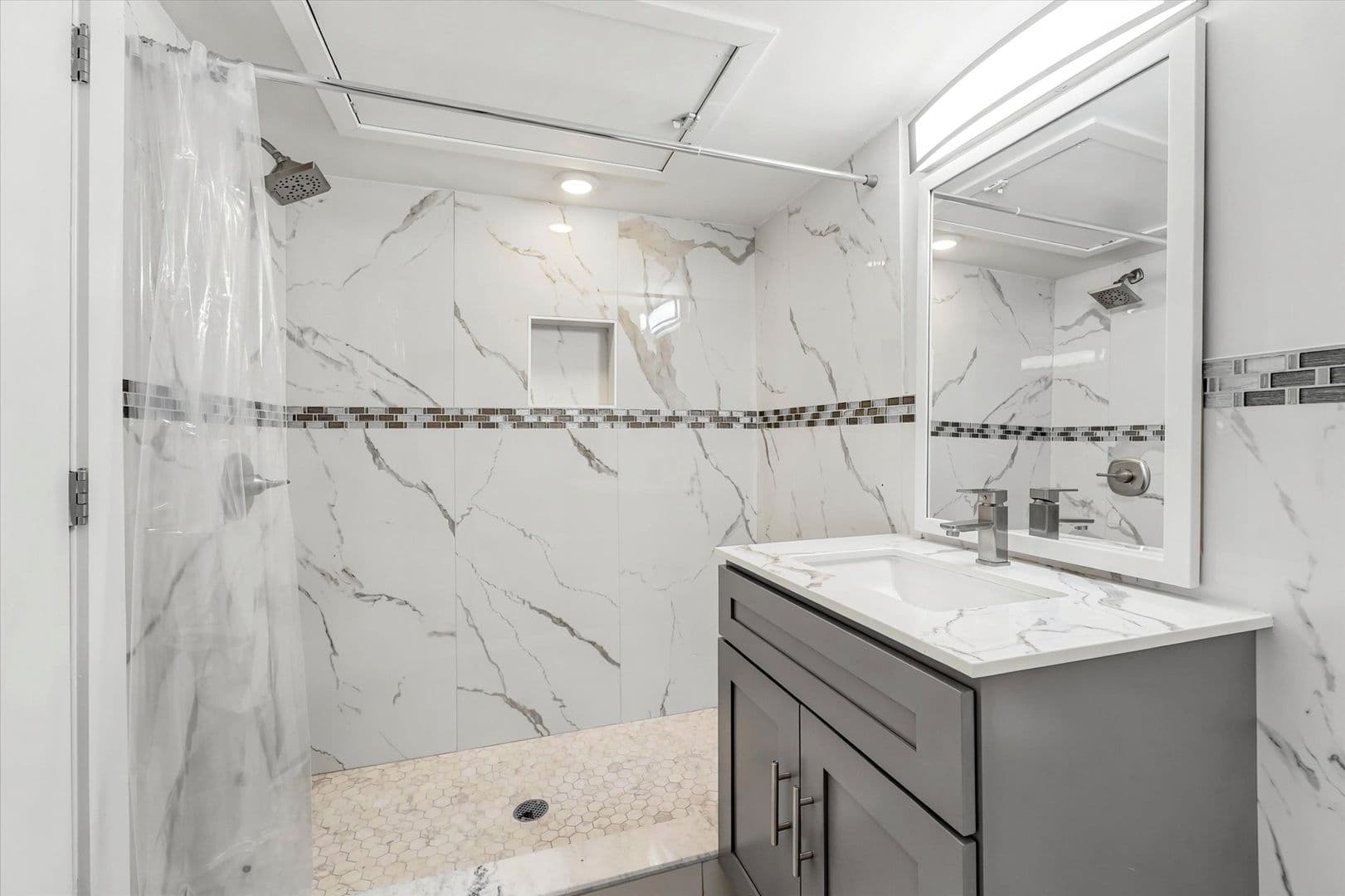 Philadelphia Apartment: 4700 Chestnut St