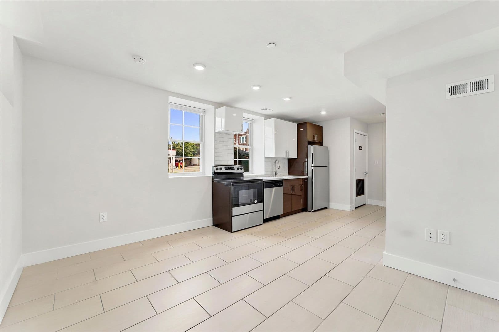 Philadelphia Apartment: 4700 Chestnut St