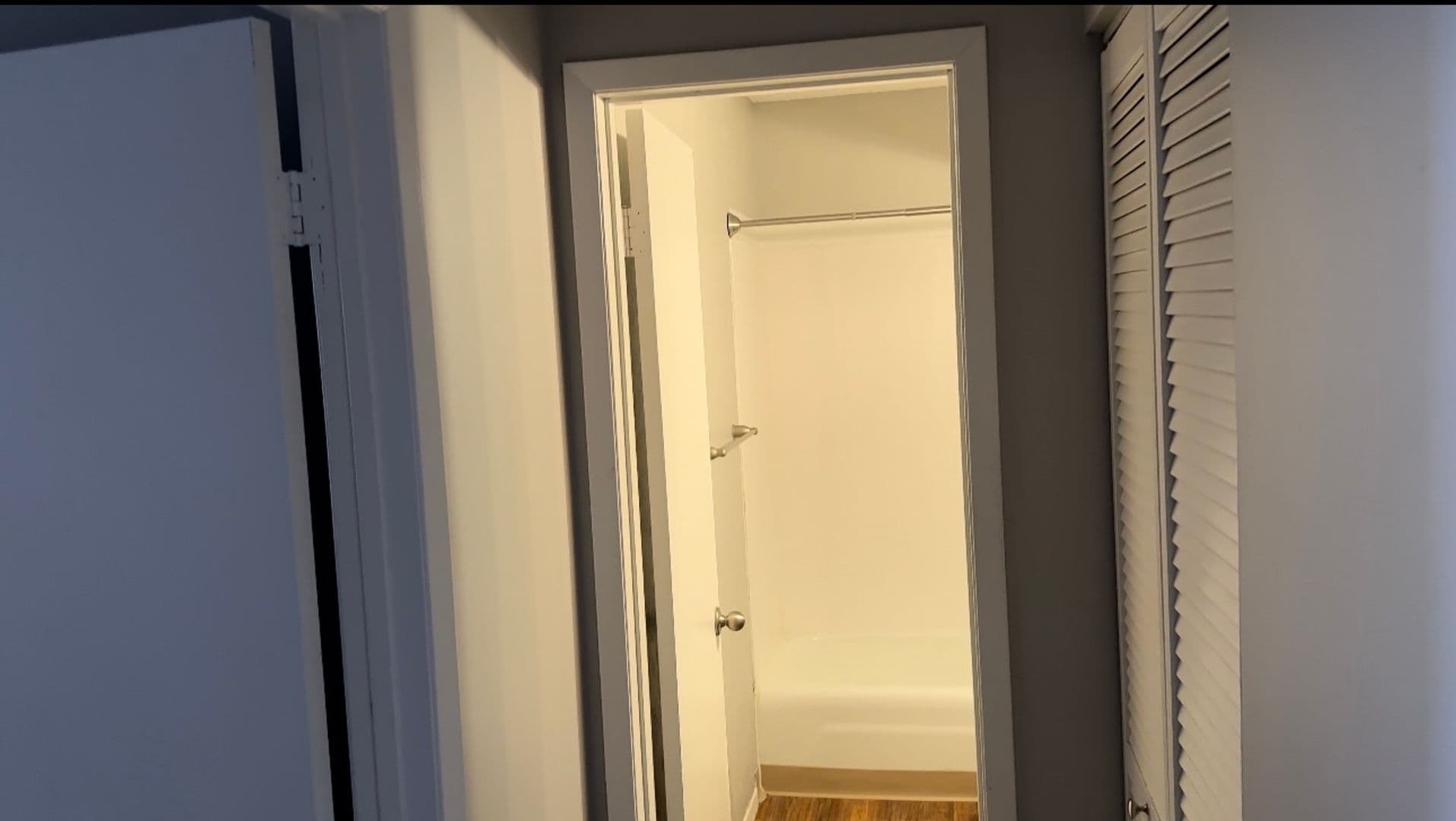 Wichita Apartment: 519 W. 27th St. South