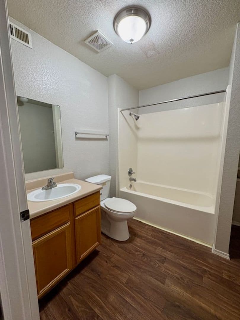 McPherson Apartment: 1715 N Main St