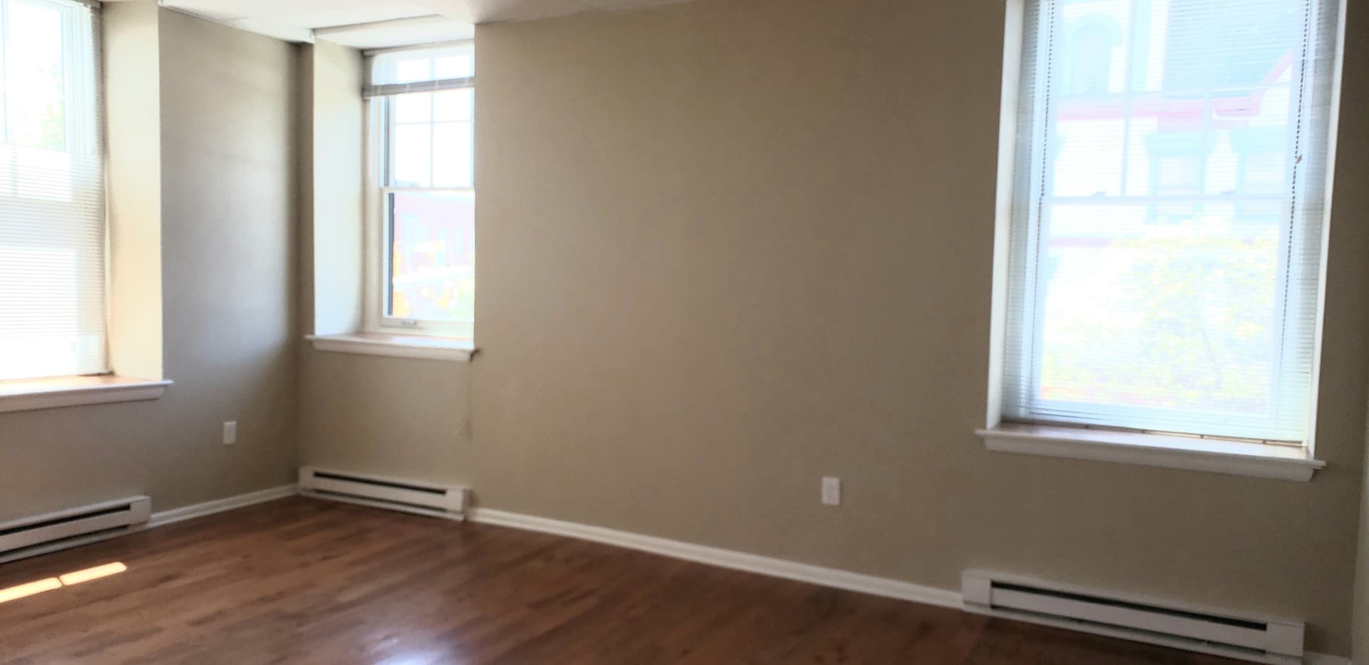 Easton Apartment: 5 N 3rd Street