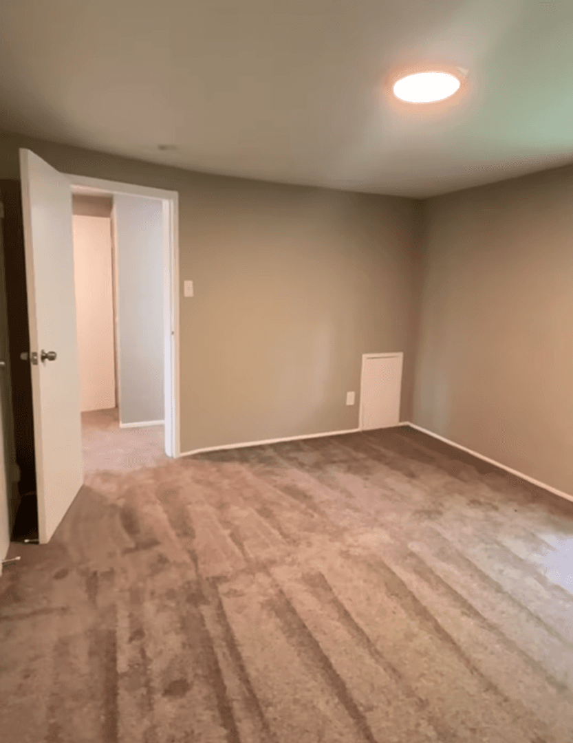 Pittsburgh Apartment: 1526 Parkline Drive