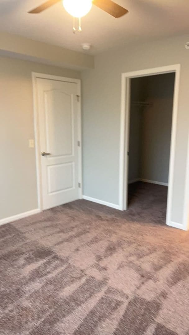 Newton Apartment: 704 Cottonwood Crossing Drive