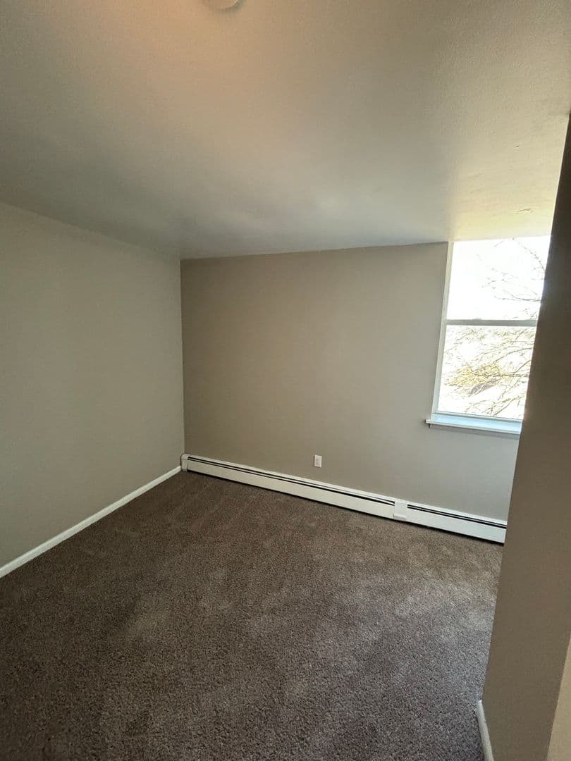 Freemansburg Apartment: 321 Monroe Street