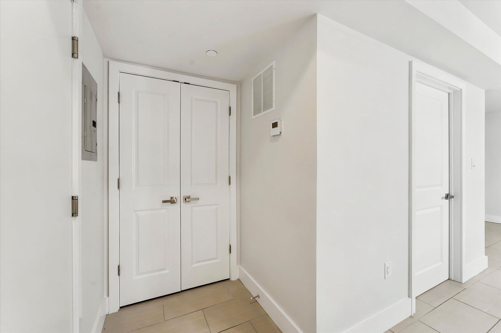 Philadelphia Apartment: 4700 Chestnut St