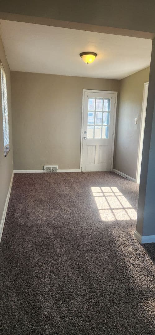 Pittsburgh Apartment: 1661 Skyline Dr