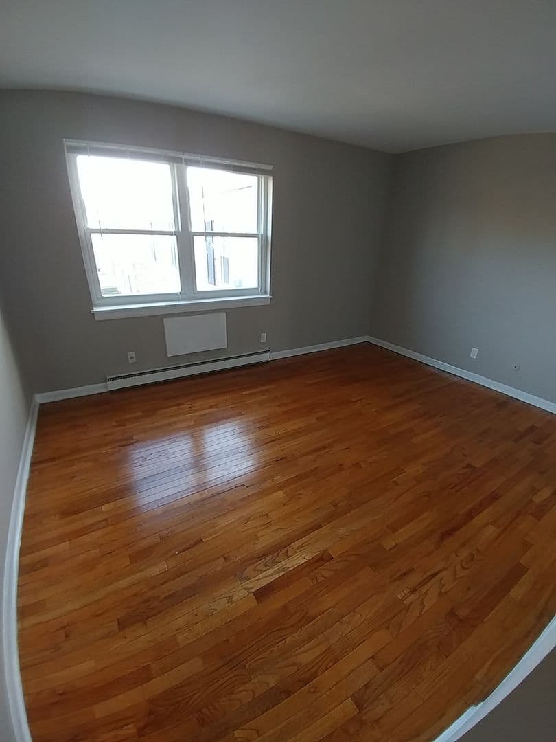 Temple Apartment: 412 Euclid Ave