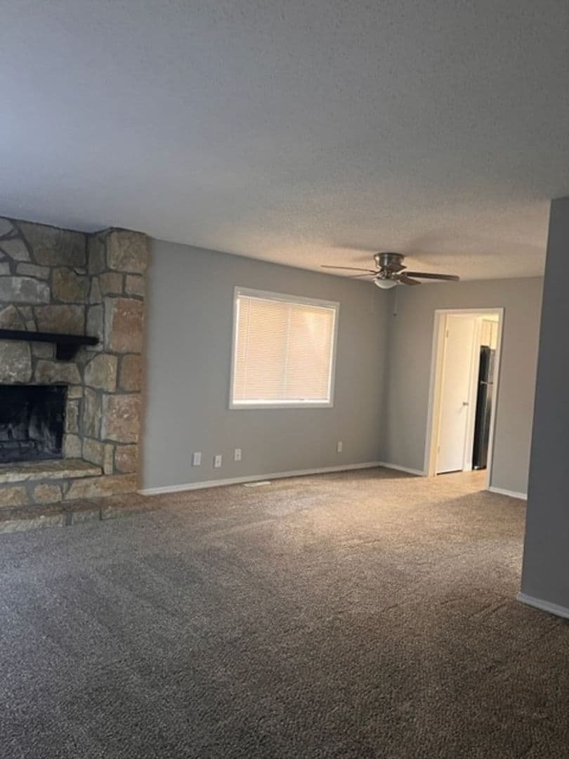Wichita Apartment: 1000 S Woodlawn Street