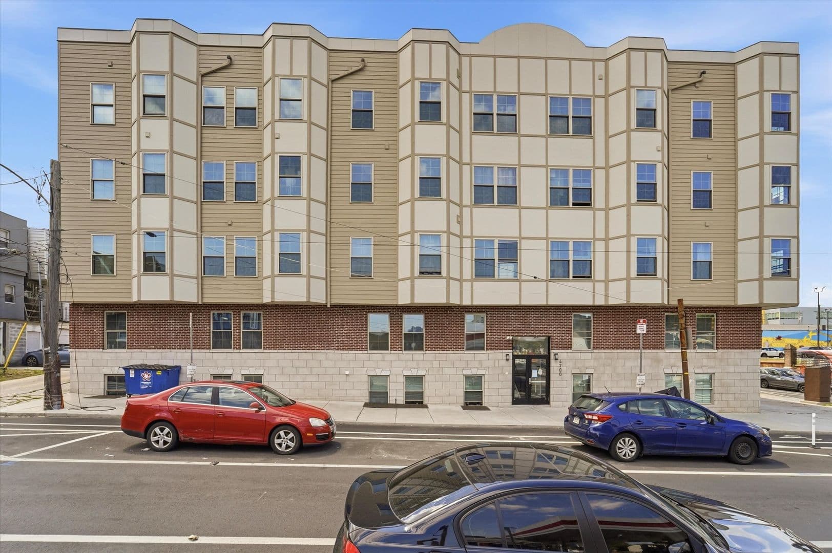 Philadelphia Apartment: 4700 Chestnut St