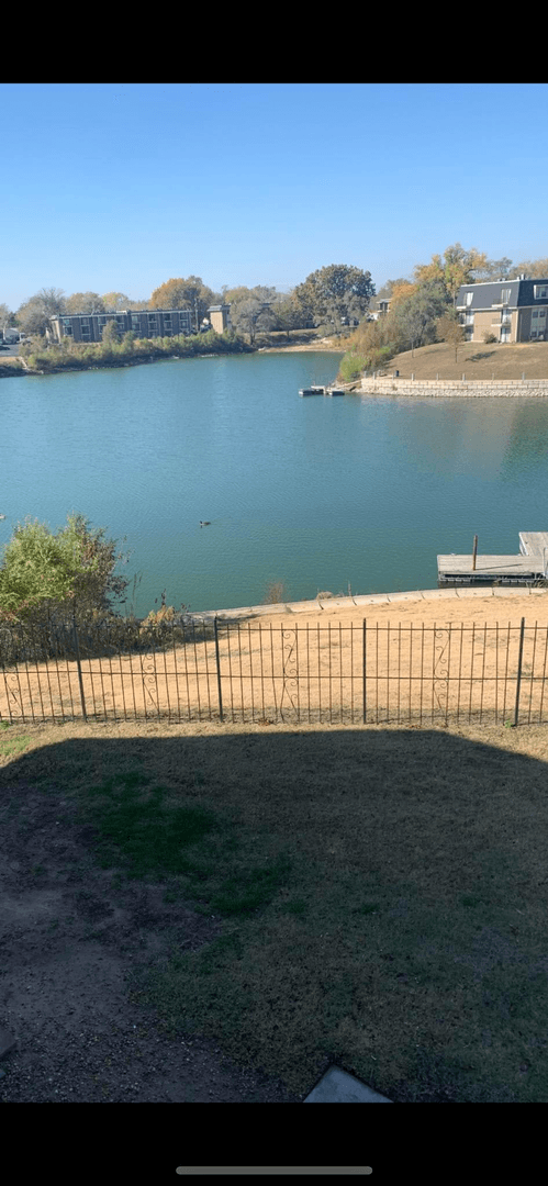 Wichita Apartment: 519 W. 27th St. South